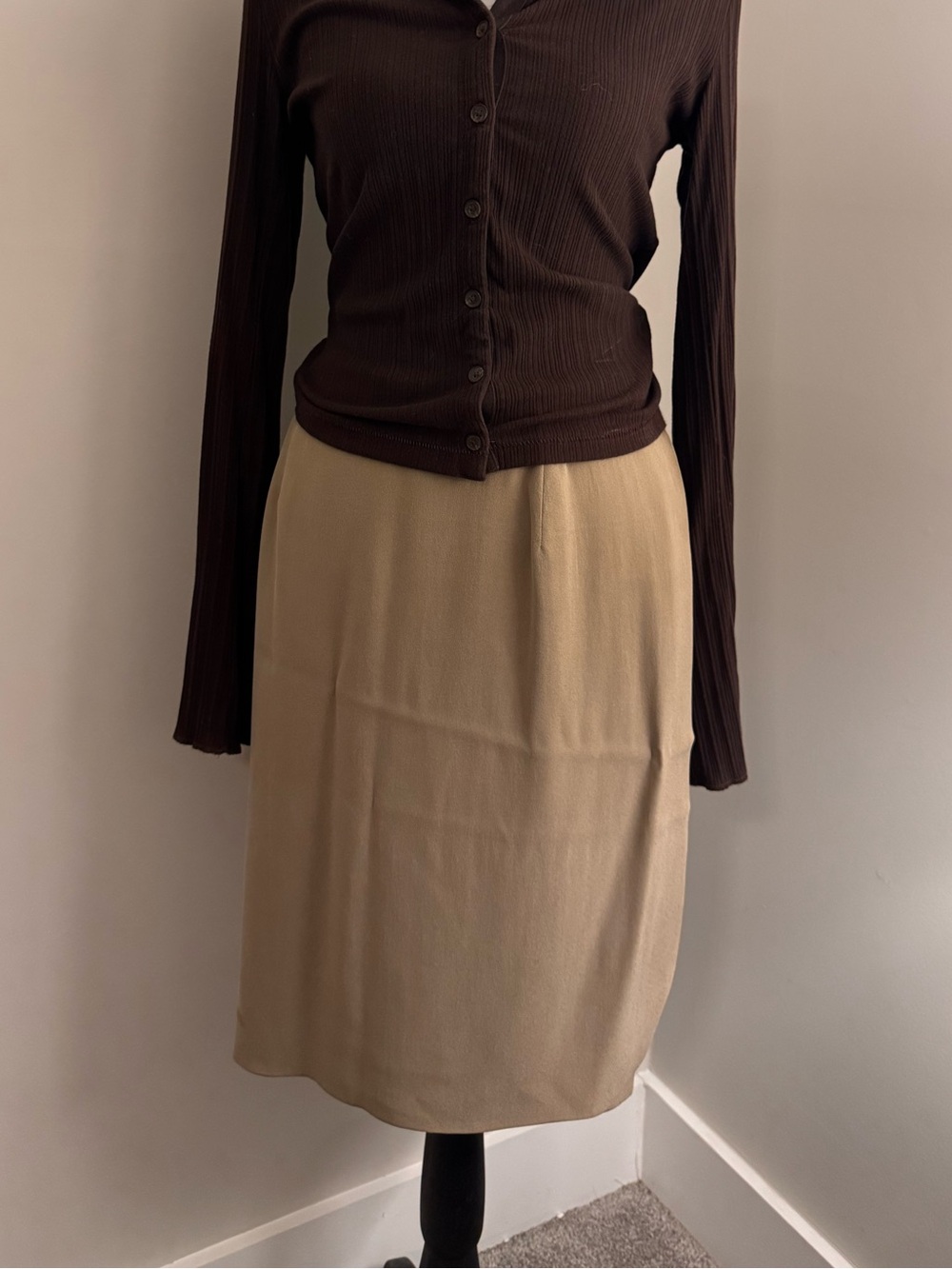 Vintage Calvin Klein 100% Silk Wrap Style Skirt - Fits Modern S (US 4-6) - Taupe